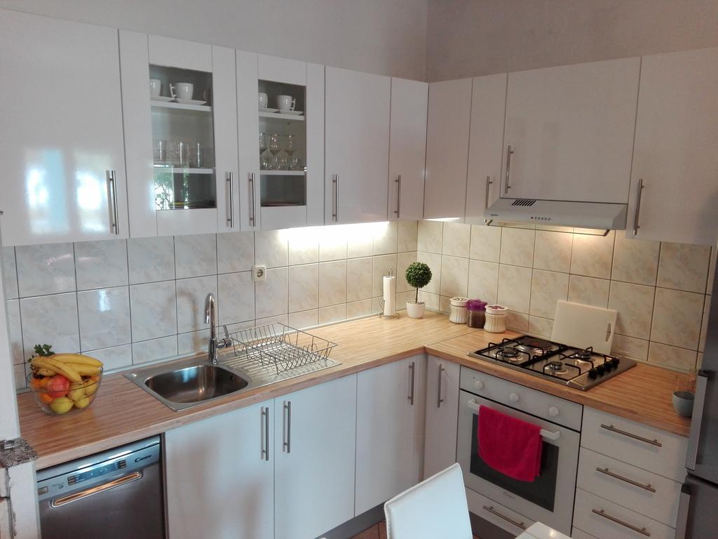 Apartman Lucija Seline Eksteriør billede